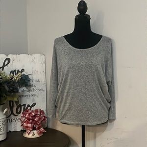Gyft lightweight sweater